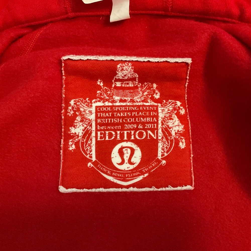 Lululemon Limited Edition Vancouver Olympics 2010 Red Scuba Hoodie